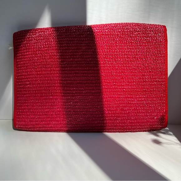 Vintage Oversized Straw Clutch - Picture 4 of 7